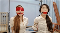 [Li Daxia] Xiao Xia Jiajia's double-tethered mouth-tight training