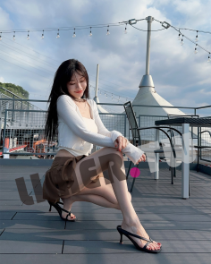 [Limerence] Yuwei ⋆ Jaly Toe Control Gospel Red Manicure x Instep Totem Painting️20min 4K Video Free 20 Hidden Photos